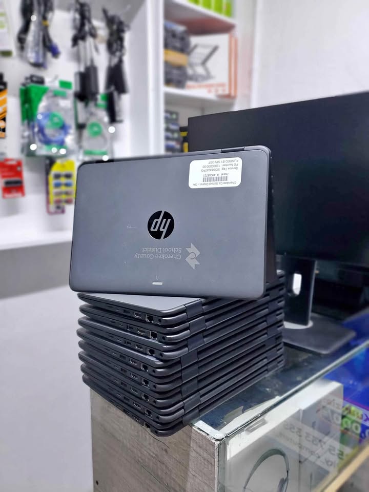 WAUZAJI LAPTOP ,COMPUTER NA ACCESSORIES